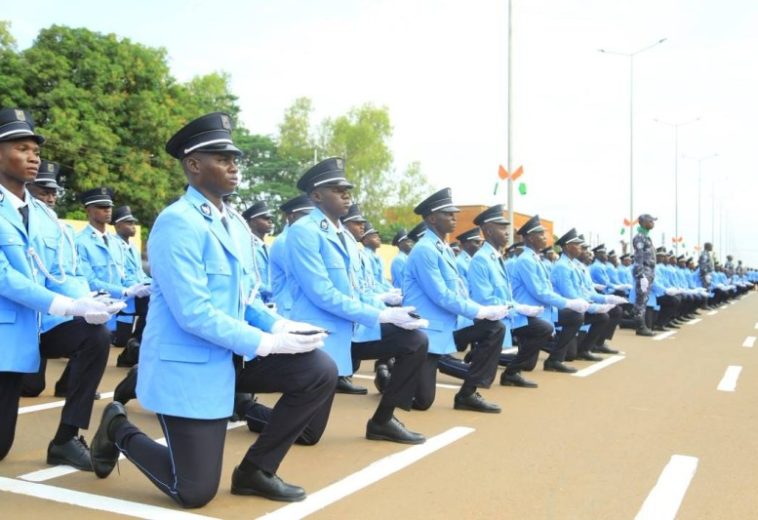 Korhogo : 2 015 nouveaux sous-officiers de police reçoivent leurs épaulettes sous le sceau de l’intégrité
