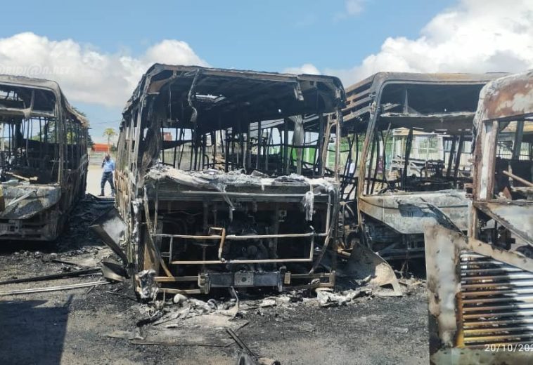 Koumassi : 40 autobus de la SOTRA entièrement calcinés dans un incendie