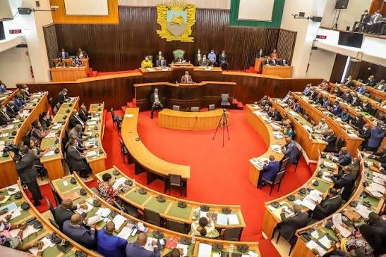 Assemblée nationale / Après l’hémicycle, les députés renouent avec le terrain